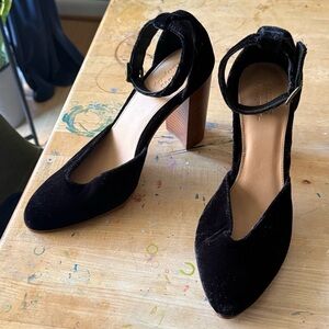 listing-status-banner